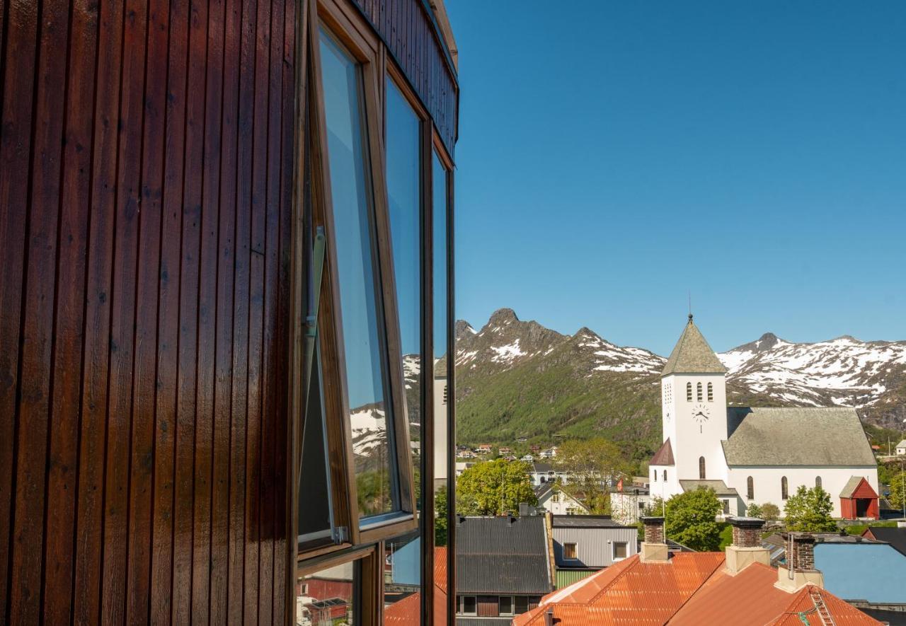 Nordis Apartments - Torget 21 Svolvaer Exterior photo