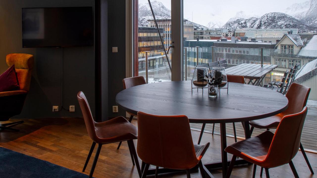 Nordis Apartments - Torget 21 Svolvaer Exterior photo